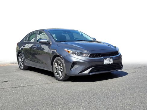 Used 2023 Kia Forte LXS FWD image 1