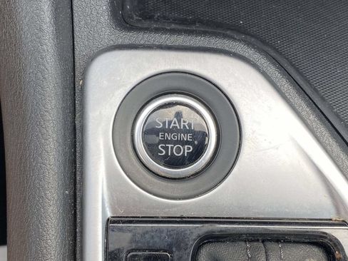 Used 2025 Nissan Sentra SV FWD image 27