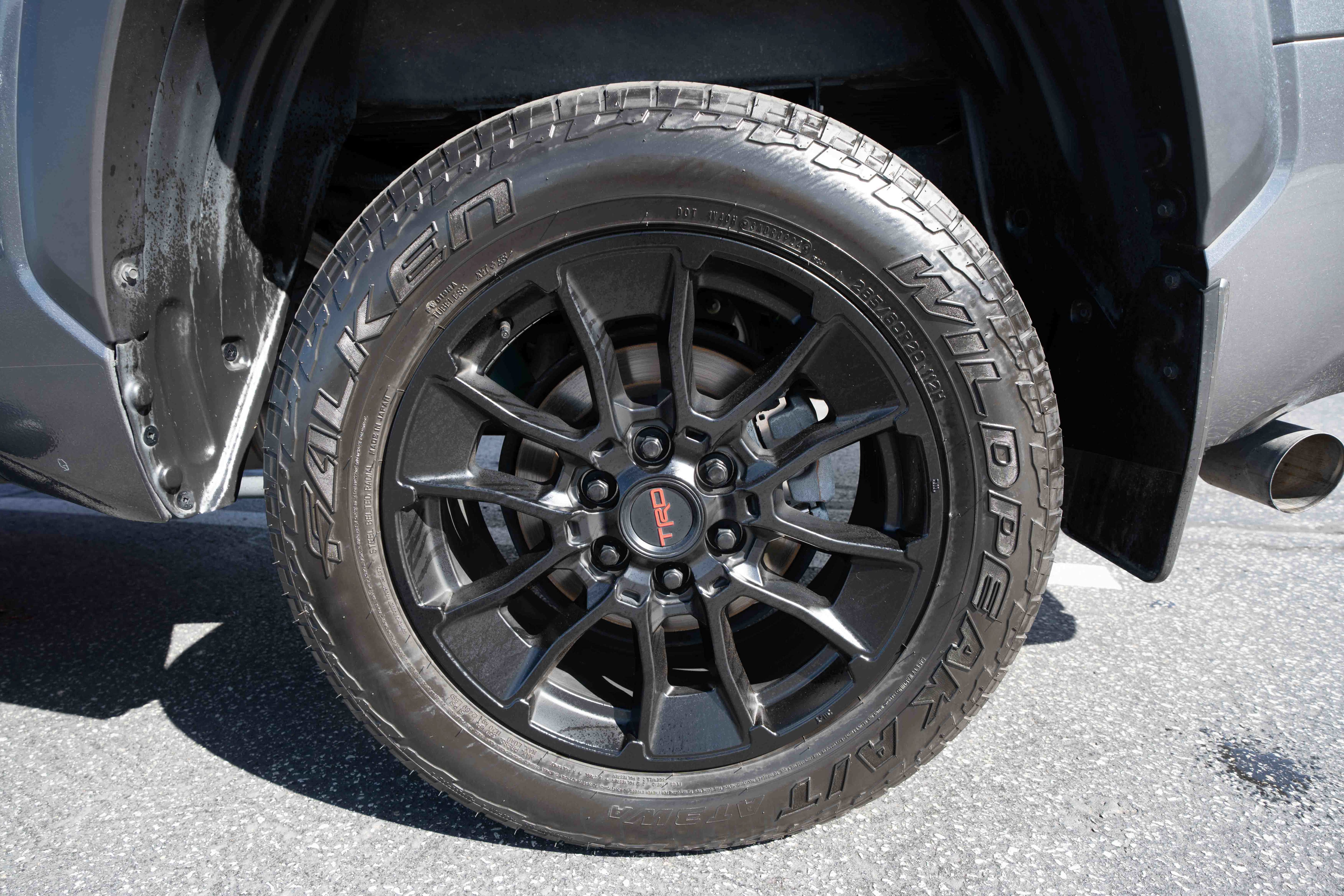 Used 2024 Toyota Tundra Limited w/ TRD Off-Road Package AWD/4WD image 28