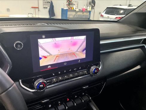 Used 2024 GMC Canyon Elevation w/ Convenience Package image 19