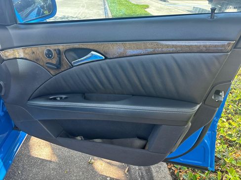Used 2005 Mercedes-Benz E 55 AMG Sedan image 21