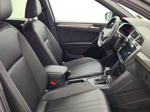 Used 2023 Volkswagen Tiguan SE R-Line FWD image 24