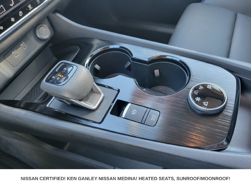 Certified 2024 Nissan Rogue SV w/ SV Premium Package AWD/4WD image 27