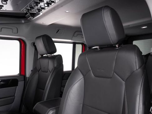 Used 2025 INEOS Grenadier AWD/4WD image 18