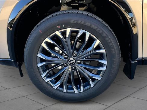 New 2026 Nissan Rogue Platinum w/ Platinum Premium Package image 9