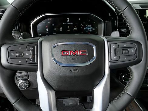 New 2026 GMC Sierra 1500 SLT w/ SLT Convenience Package image 9