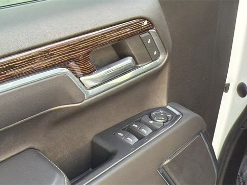 Used 2022 GMC Sierra 1500 Elevation image 15