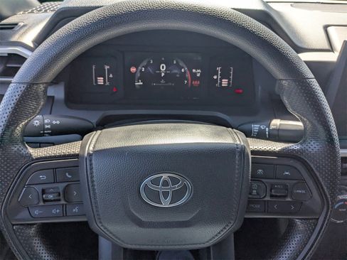 Used 2025 Toyota Tacoma SR image 29