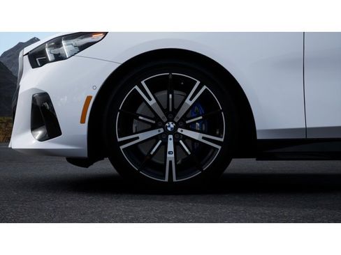 New 2026 BMW 530i image 7