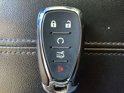 Used 2020 Chevrolet Malibu LT FWD image 32