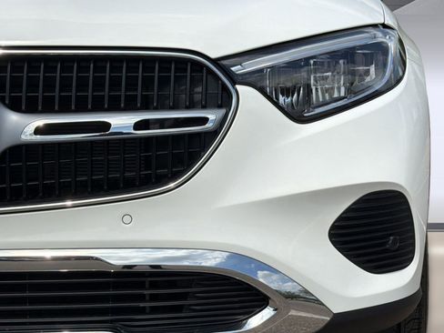 New 2026 Mercedes-Benz GLC 300 image 10
