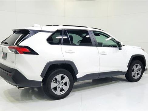 Used 2025 Toyota RAV4 XLE FWD image 8