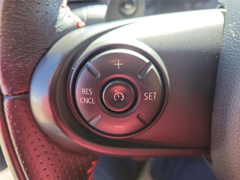 Used 2017 MINI Cooper Clubman S image 22