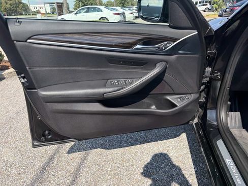 Used 2018 BMW 530e RWD image 19