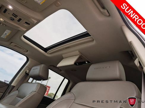 Used 2016 GMC Yukon XL Denali w/ Open Road Package AWD/4WD image 18