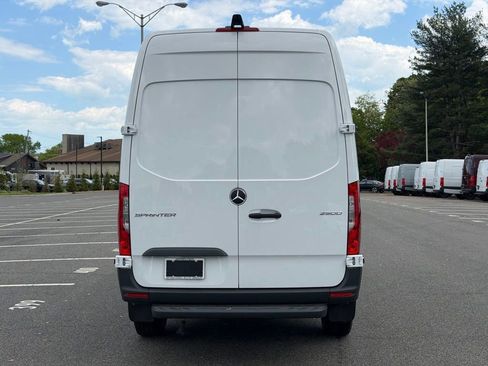 New 2026 Mercedes-Benz Sprinter 2500 image 4