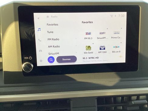 Used 2025 Toyota Tacoma SR image 3