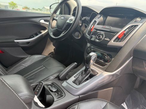 Used 2014 Ford Focus Titanium FWD image 49