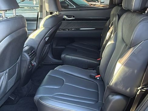 Used 2023 Hyundai Palisade Calligraphy image 10