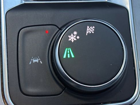 Used 2022 Chevrolet Blazer LT image 33