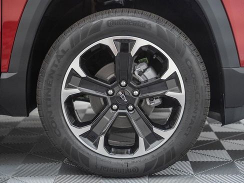 New 2026 Chevrolet Equinox LT w/ Convenience Package II AWD/4WD image 18