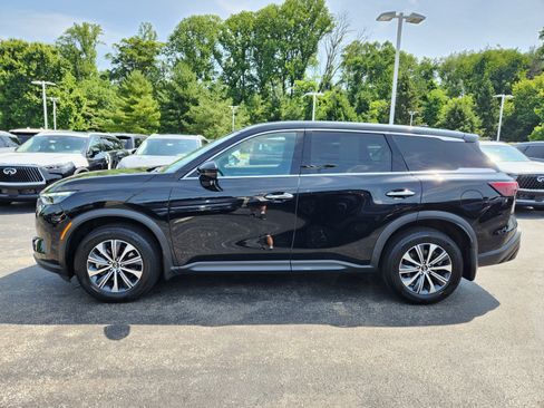 Certified 2025 INFINITI QX60 Pure w/ Cargo Package AWD/4WD image 5