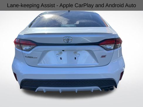 Used 2022 Toyota Corolla SE image 9