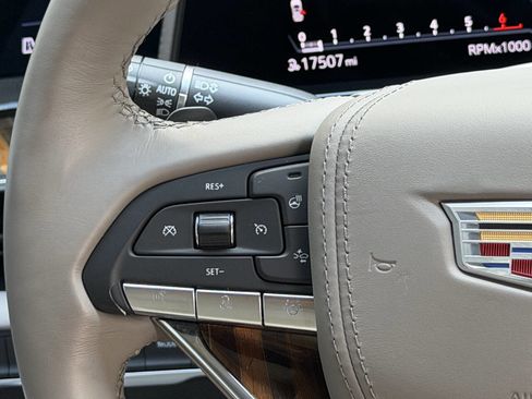 Used 2024 Cadillac Escalade Sport Platinum AWD/4WD image 30