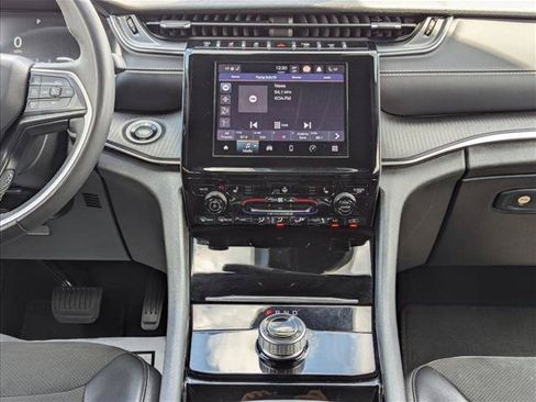 Used 2023 Jeep Grand Cherokee L Laredo AWD/4WD image 14