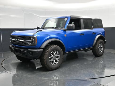 Used 2025 Ford Bronco Badlands AWD/4WD image 7
