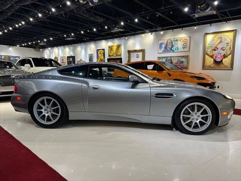 Used 2004 Aston Martin Vanquish RWD image 12