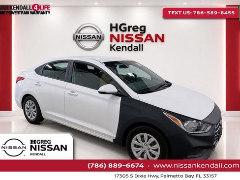 Used 2022 Hyundai Accent SE FWD image 1