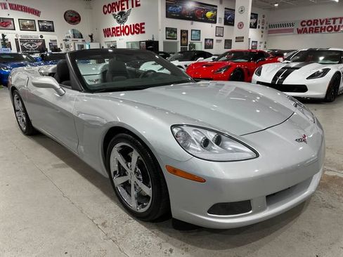 Used 2009 Chevrolet Corvette Convertible w/ Preferred Equipment Group RWD image 5