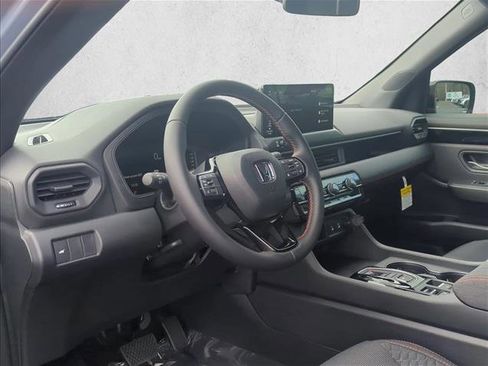 New 2026 Honda Pilot Sport image 3