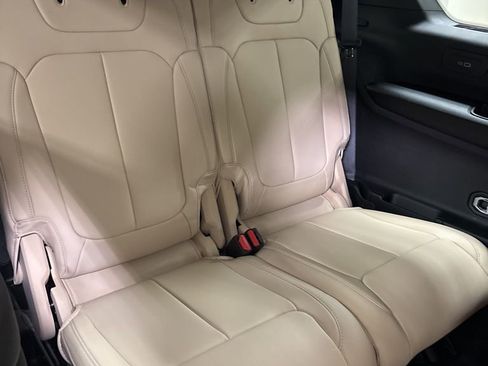 New 2025 Jeep Grand Cherokee L Limited image 39