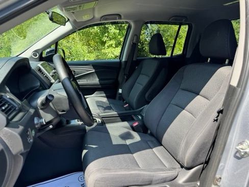 Used 2018 Honda Ridgeline Sport image 10
