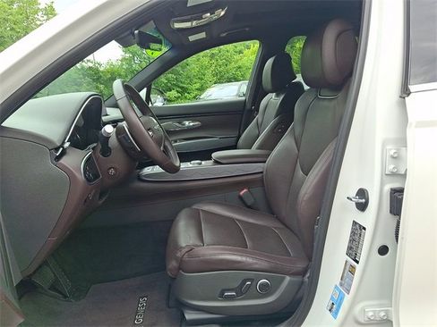 Used 2023 Genesis GV70 2.5T w/ Advanced Package AWD/4WD image 14