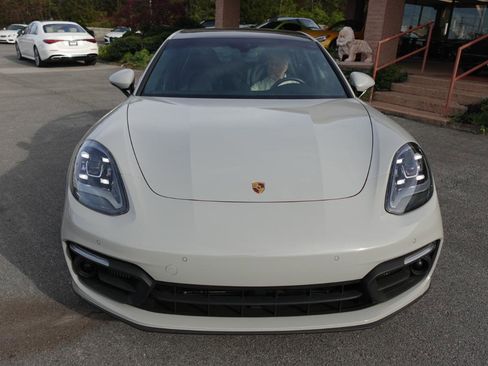 Used 2023 Porsche Panamera 4 w/ Premium Package AWD/4WD image 6