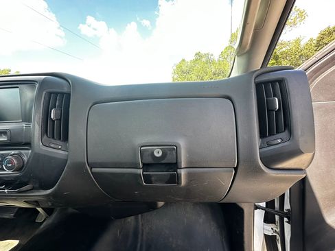 Used 2018 Chevrolet Silverado 2500 W/T RWD image 33