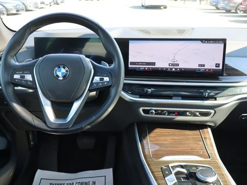 Used 2024 BMW X5 xDrive40i AWD/4WD image 14