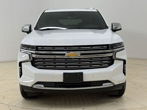 Used 2021 Chevrolet Suburban Premier w/ Premium Package RWD image 6