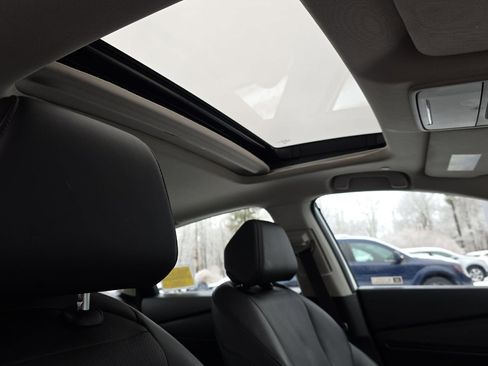 Used 2023 Honda Accord EX-L image 17