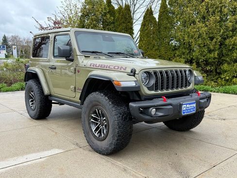 Used 2025 Jeep Wrangler Rubicon AWD/4WD image 1