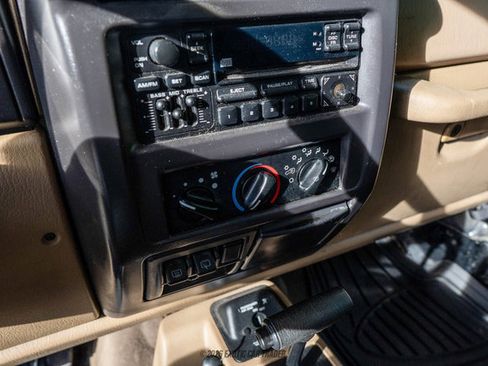 Used 2002 Jeep Wrangler Sahara AWD/4WD image 47