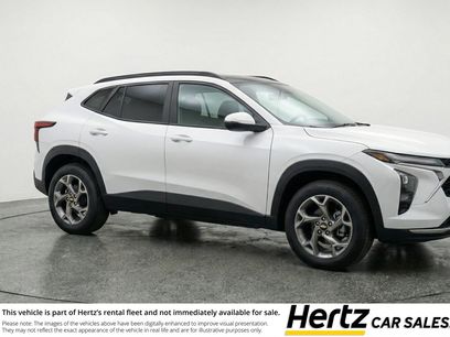 Used 2025 Chevrolet Trax LT