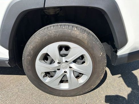 Used 2023 Toyota RAV4 LE FWD image 19