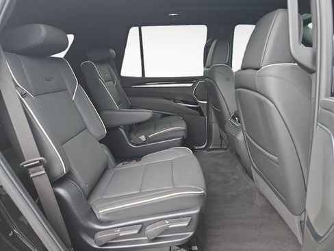 Used 2025 Cadillac Escalade Sport w/ Touring Package AWD/4WD image 41