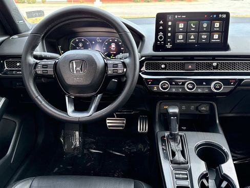 Used 2025 Honda Civic Sport Touring image 2