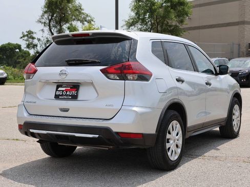 Used 2018 Nissan Rogue S AWD/4WD image 9