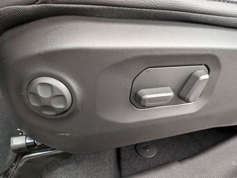 New 2026 Jeep Wrangler Sahara AWD/4WD image 10